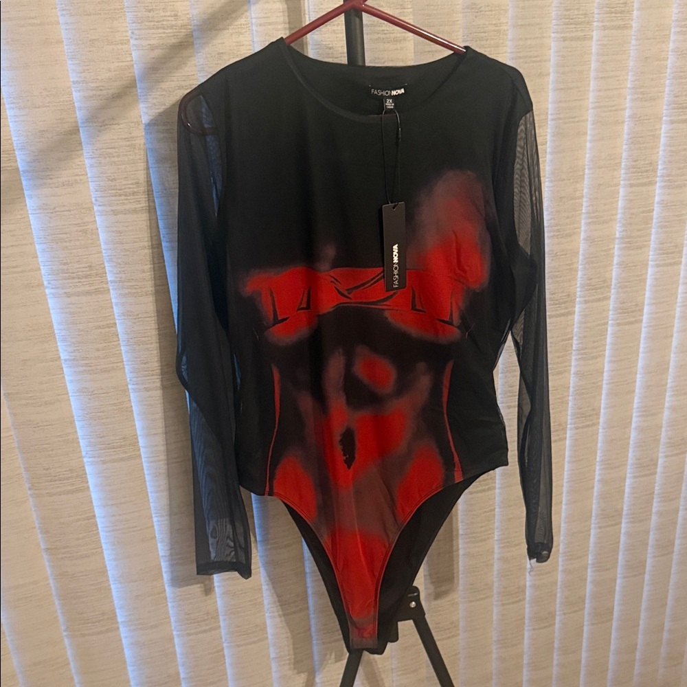 Fashion Nova Black and Red Bodysuit